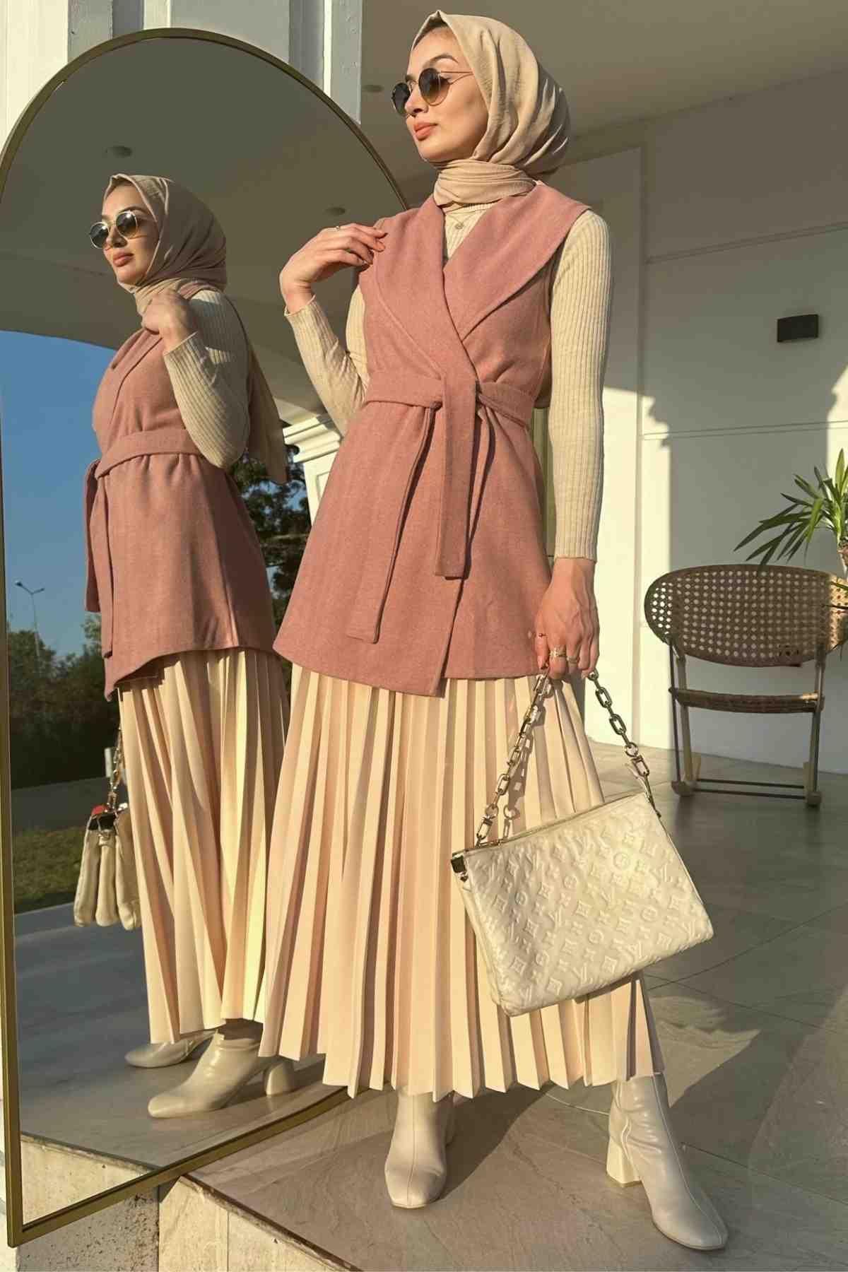 Pembe Kaşe Yelek