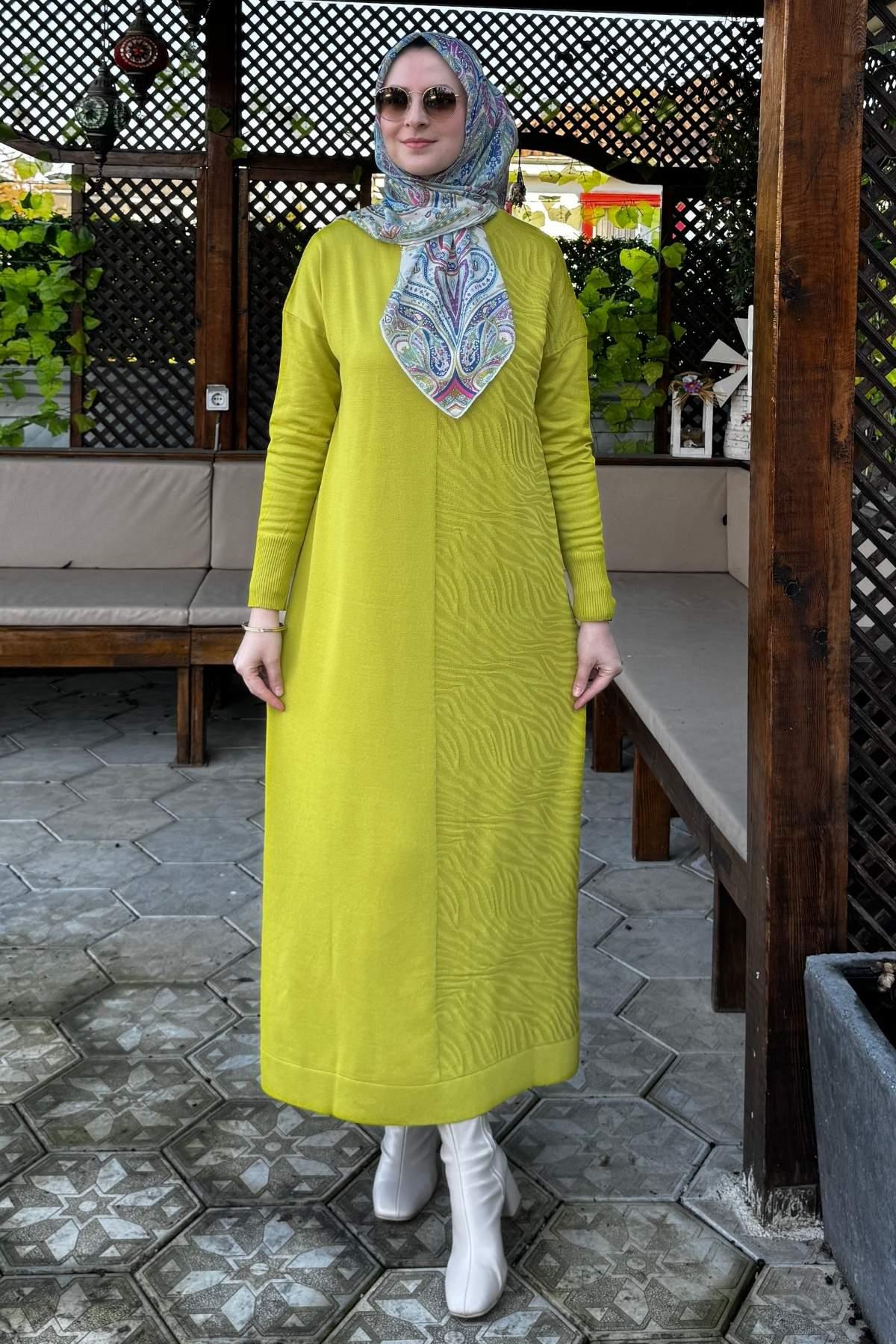 Zebra Desen Triko Elbise Camel | Rabia Şamlı | Tesettür Giyim, Elbise ve Kadın Giyim Modası