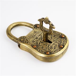 Coho Brazen İşlemeli Dekoratif Pirinç Kilit & Anahtar