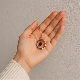 Coho Tılsım Ametist Taşlı Circle Dövme Bakır Kolye
