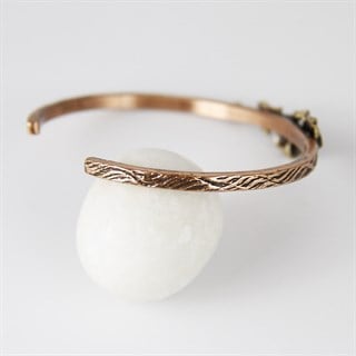 Coho Tılsım İkiz Çiçekli Bakır El İşleme Bileklik