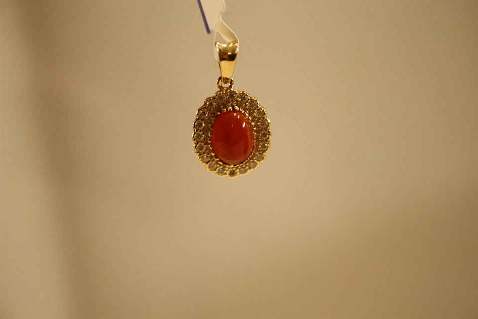 14-ayar-altin-kadin-cerceve-tasli-akik-88-14e.jpg
