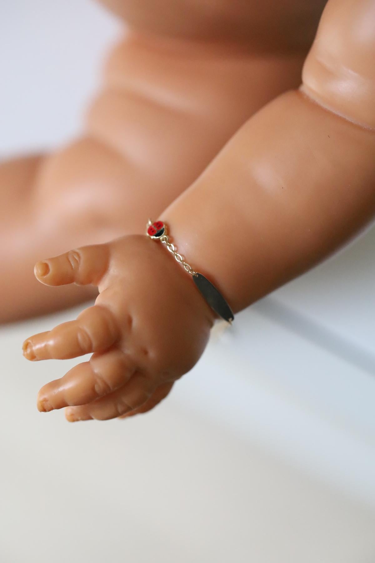 Yenigün Kuyumculuk14 Ayar Altın Uğur Böcekli Çocuk Künyesi