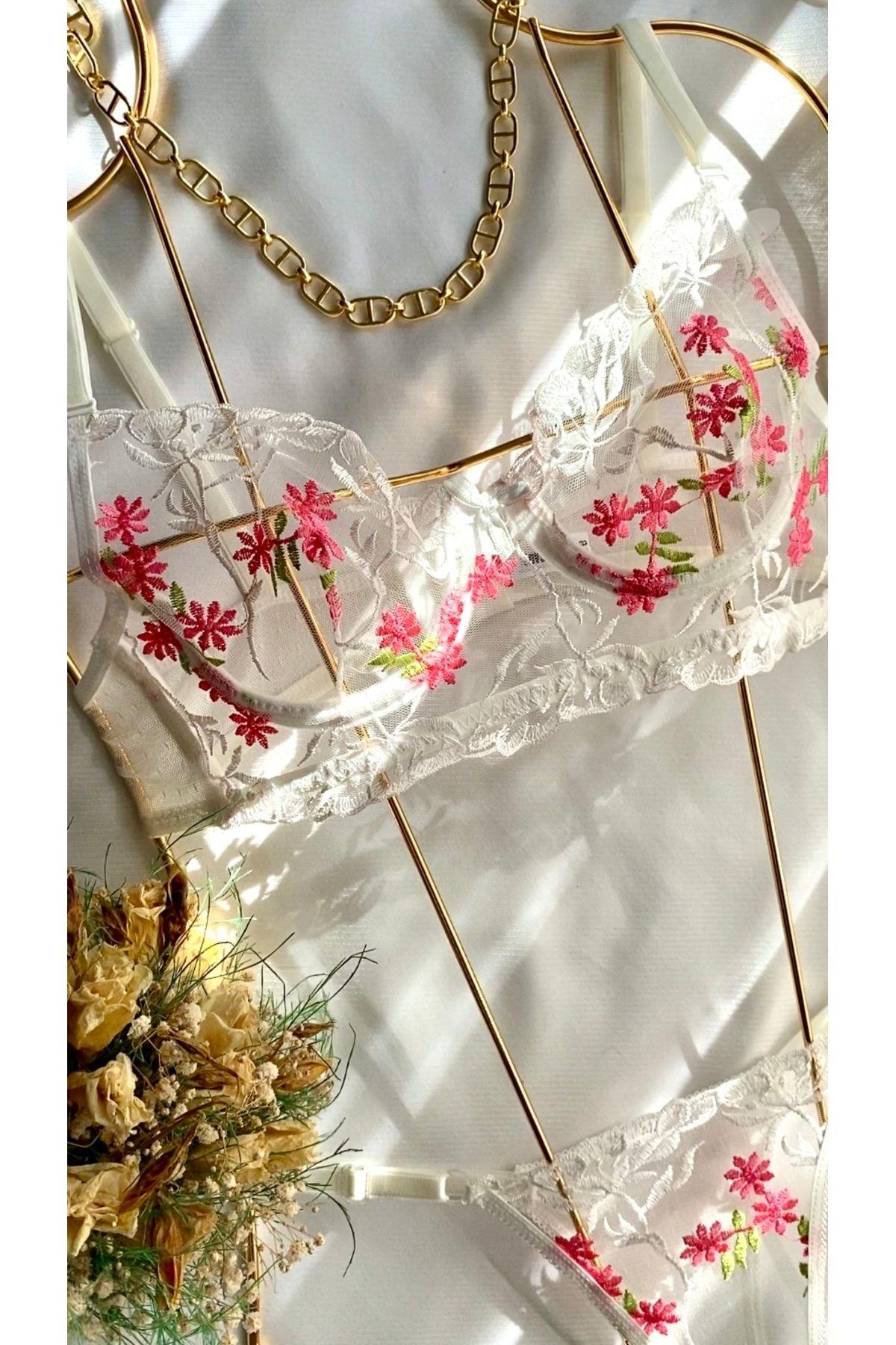Beyaz Pembe Çiçek Desenli Balenli Bralet Takım