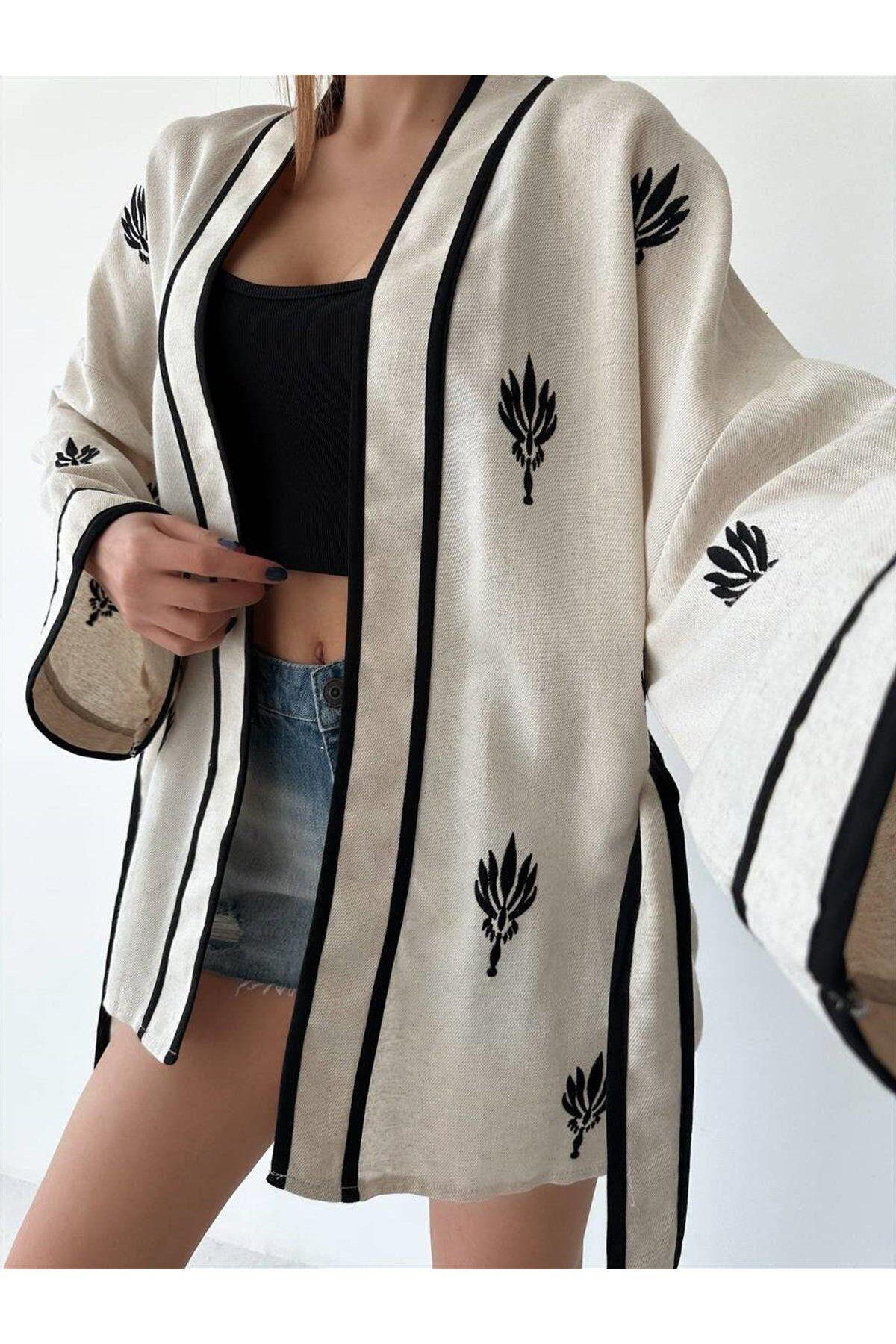 Kadın Krem Rengi Kuşaklı Keten Nakışlı Kimono Bej