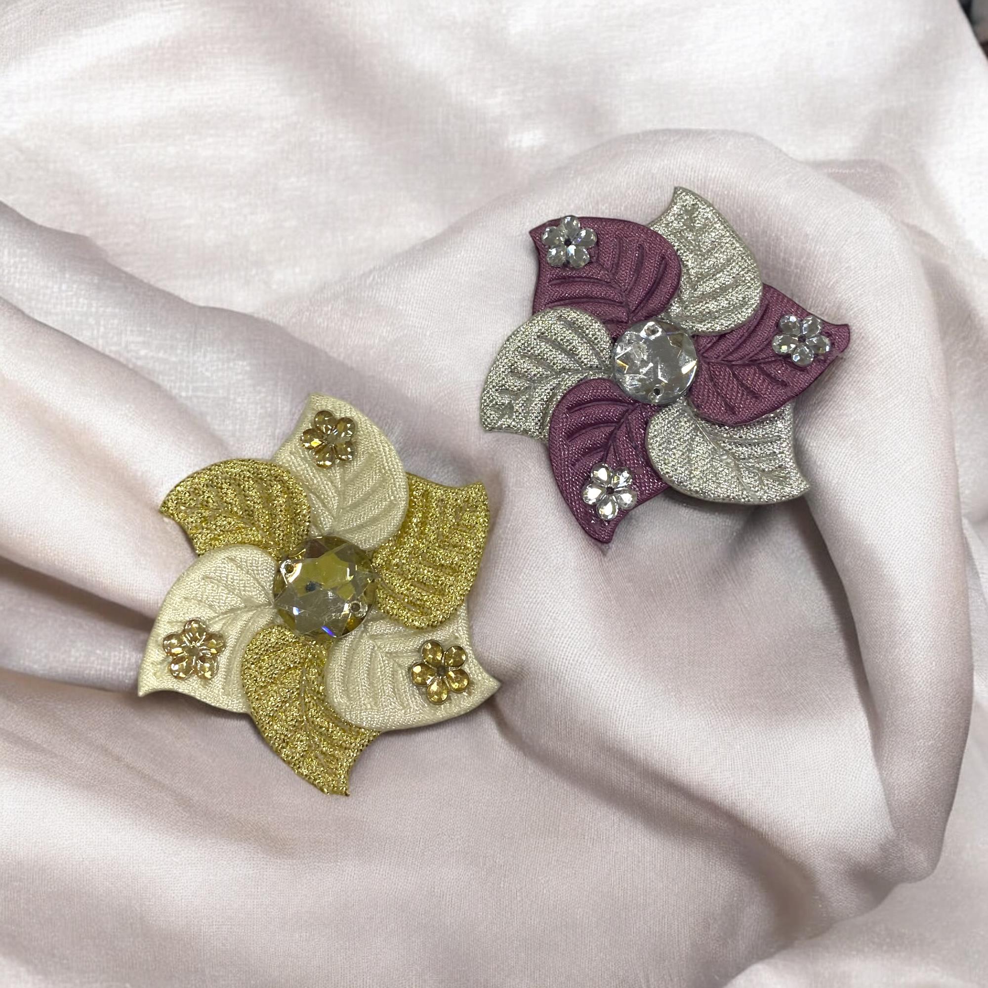 Elmas Taş İşlemeli Saten Çiçek