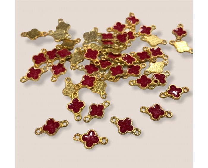 Altın Kaplama Lisanslı Sallantı Kırmızı Yonca