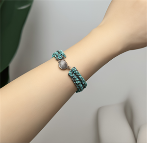 Aurora Adornments Bileklik