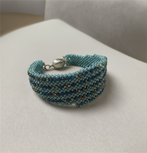 Aurora Adornments Küpeli Set