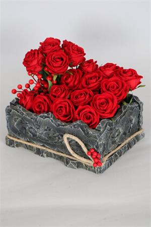 Dekoratif Ahşap Kutuda Yapay 20li Kadife Gül (23cmx30cmx24cm)