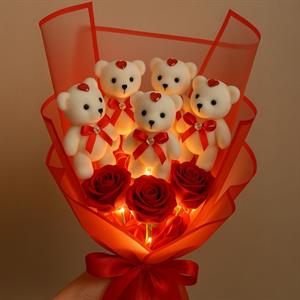 Kırmızı Laleli Ayıcık LED Işıklı Buket – Zarafetin Işıltılı Hali