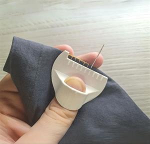 Pratik Dikiş Aparatı, İğne Aparatı