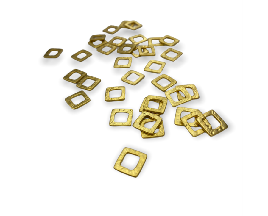 24K Mat Kararmaz Kare Model Serisi 