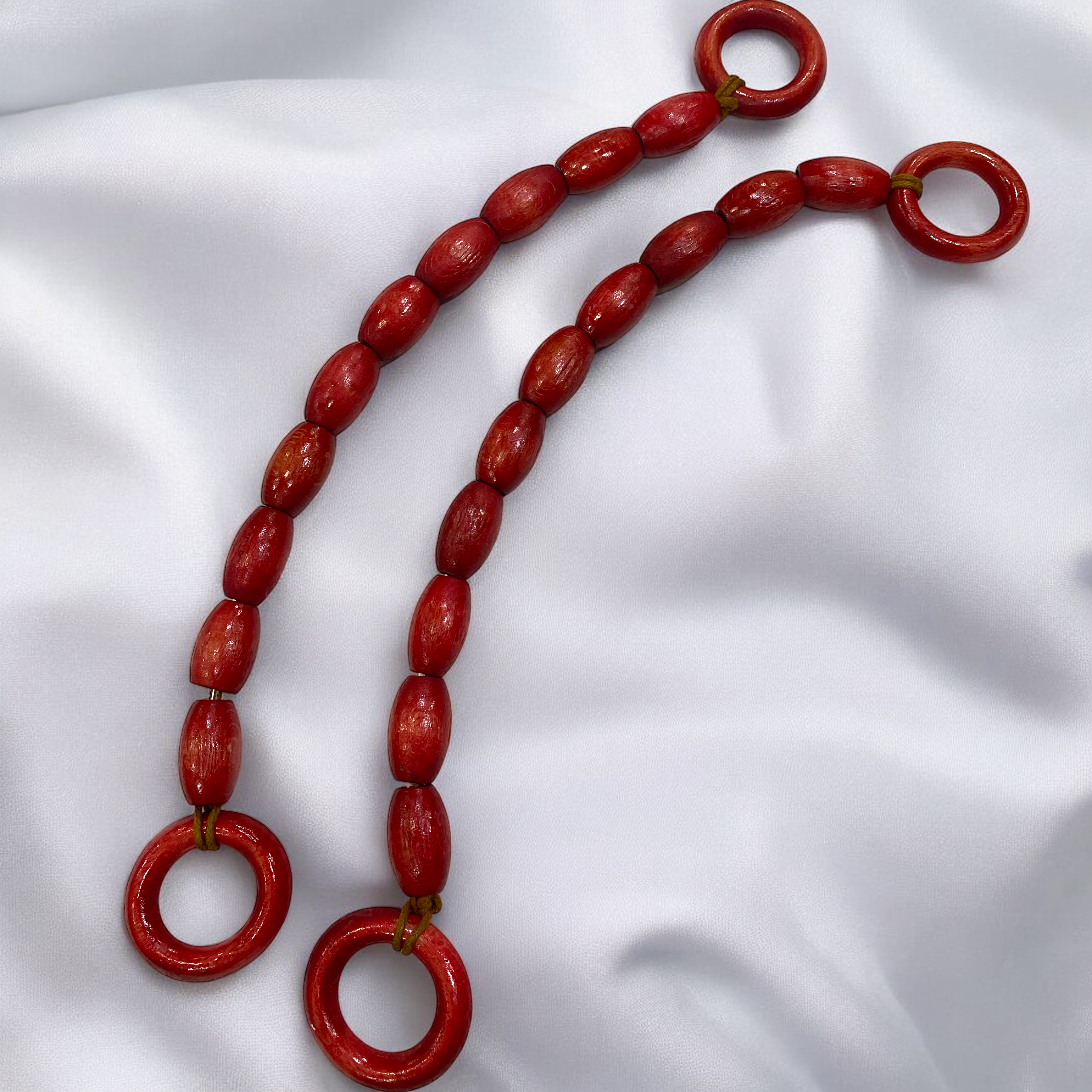 Ahşap Boncuklu Elips Kırmızı Askılık