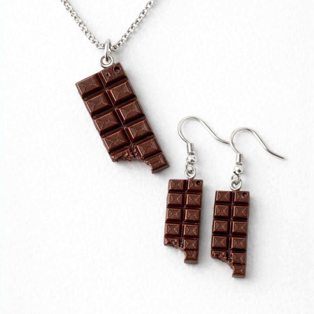 Choco Charm – Isırılmış Çikolata Formunda Takı Sallantı Aparatı