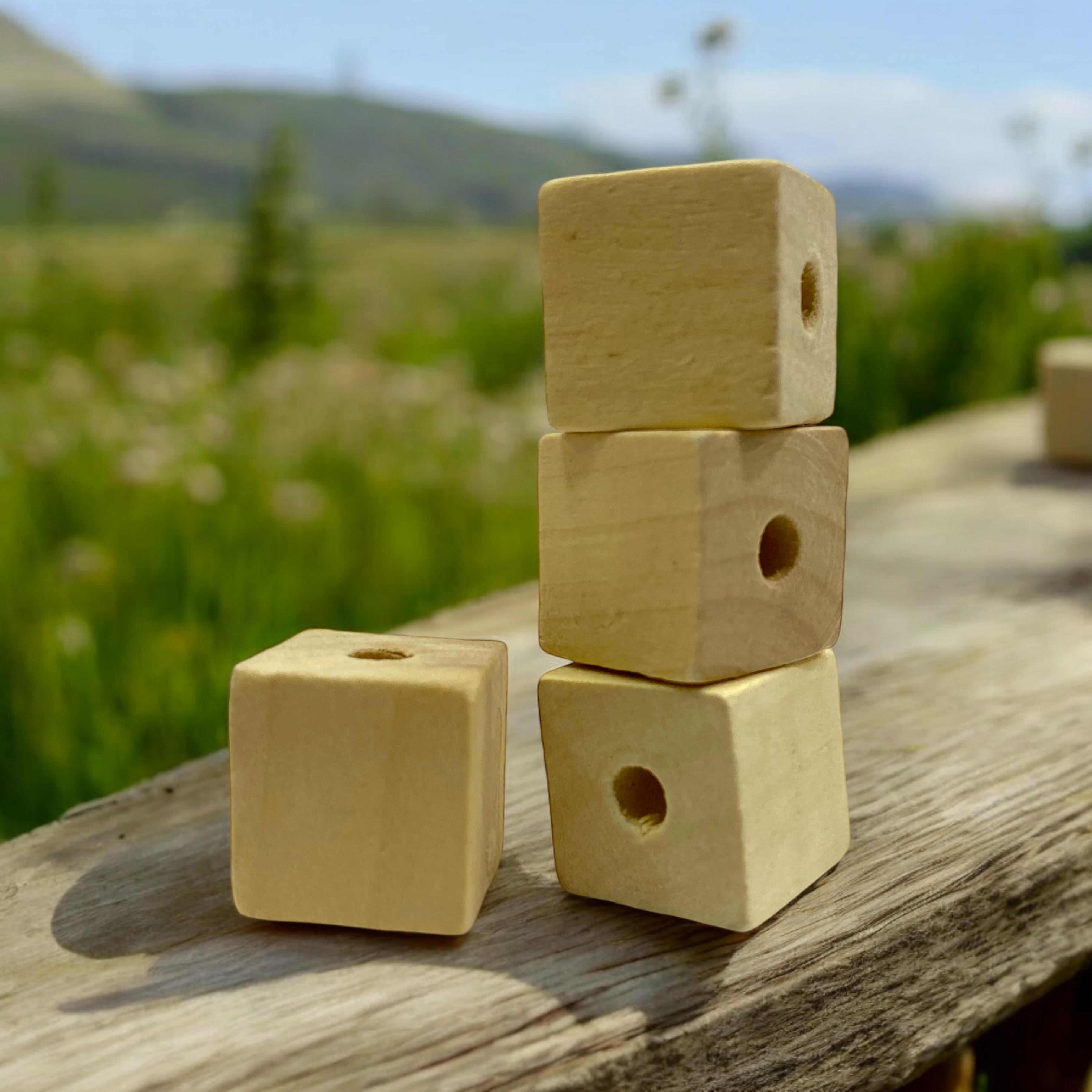 Emzik Askı Arası Ham Ahşap Figürlü Küpler
