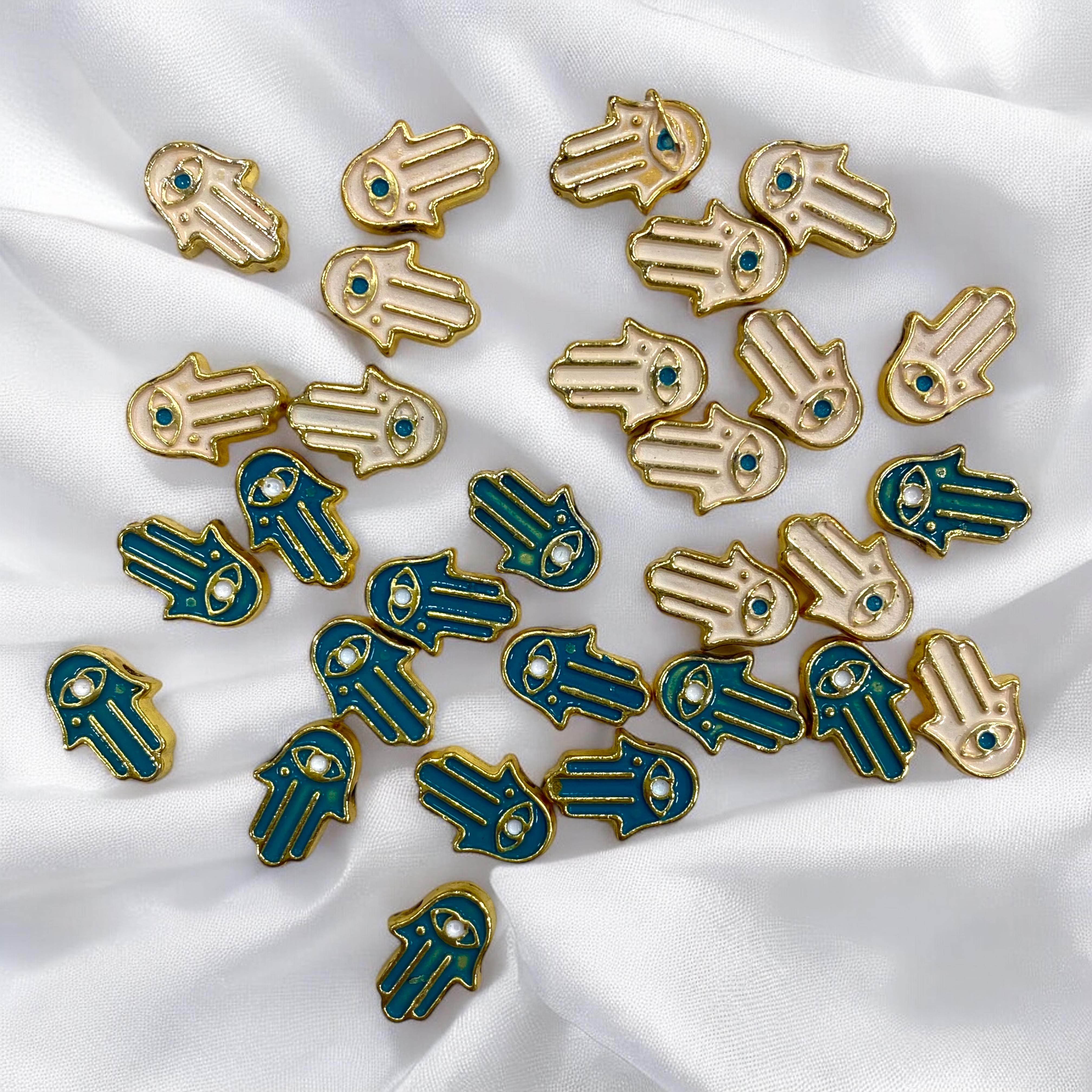 Fatma Ana Eli Minimal Takı Arası