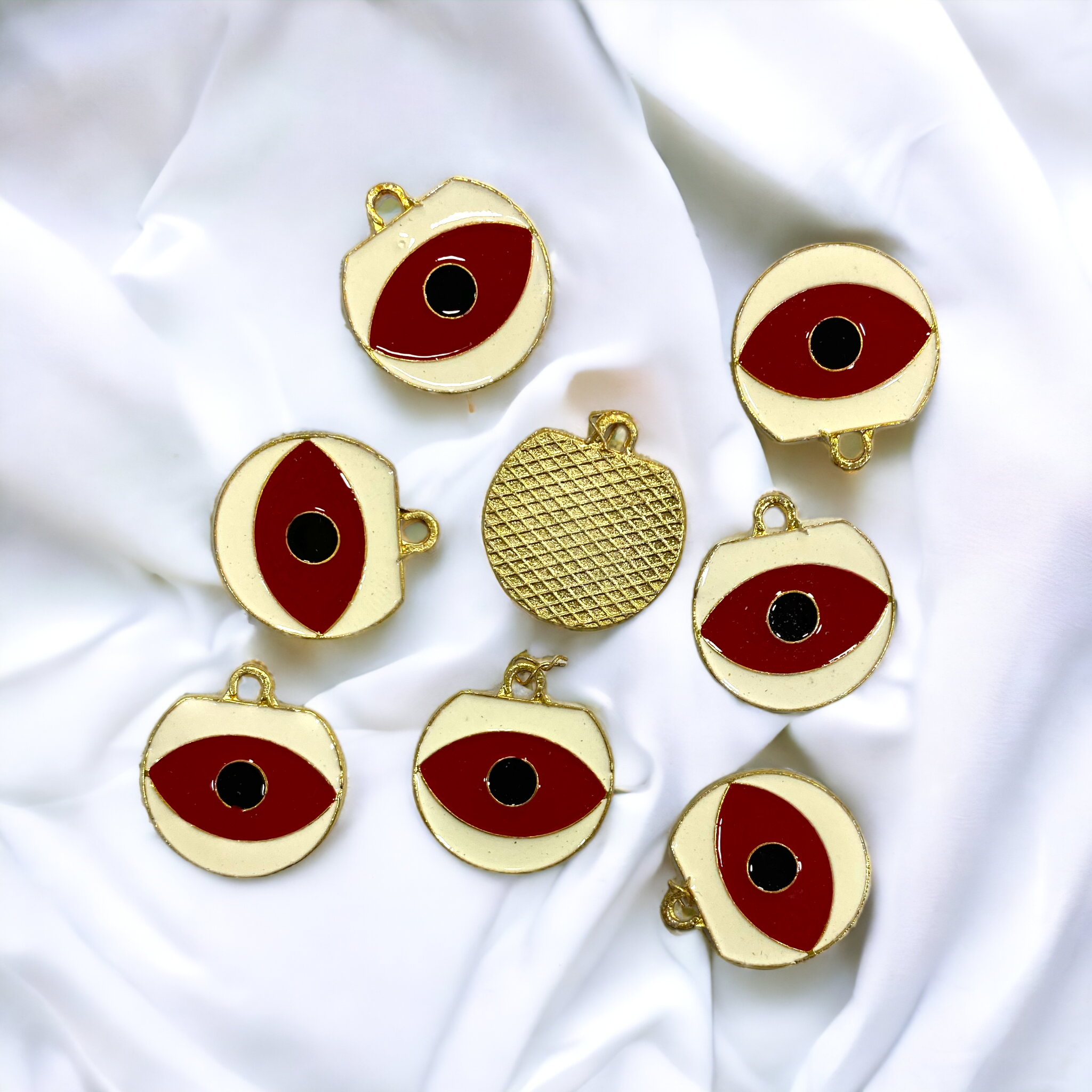 Kırmızı Mineli Göz Model