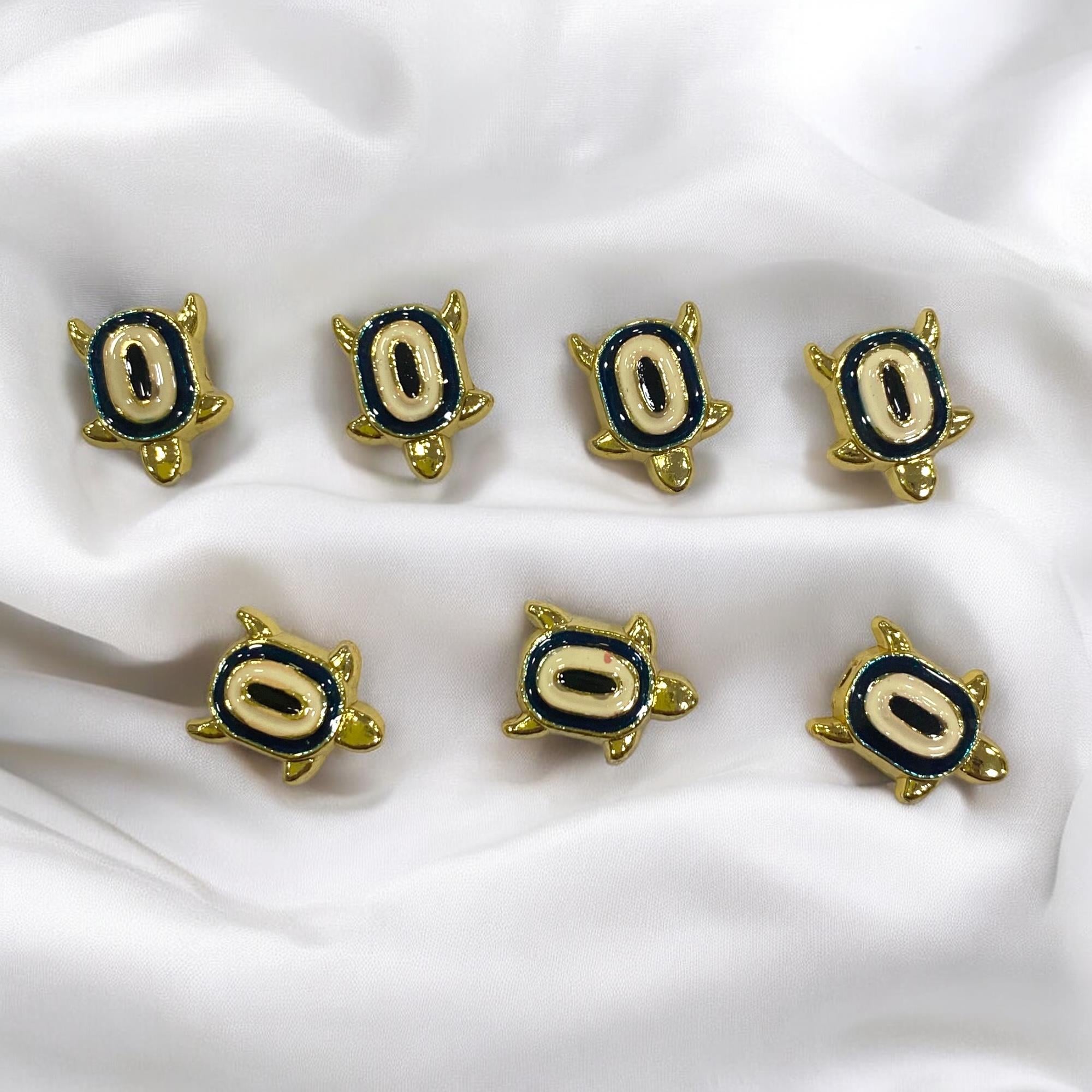 Krem Detay Altın Kaplumbağa