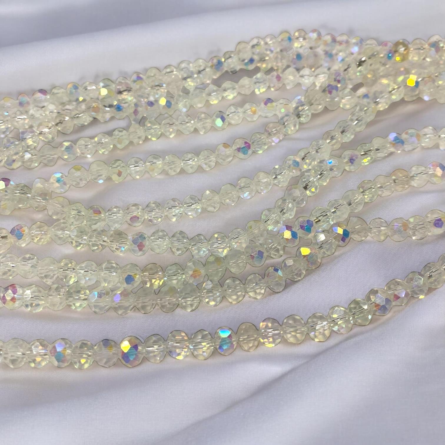 Kristal Dizi Cam Boncuk (6 mm) Saydam Işıltılı Beyaz