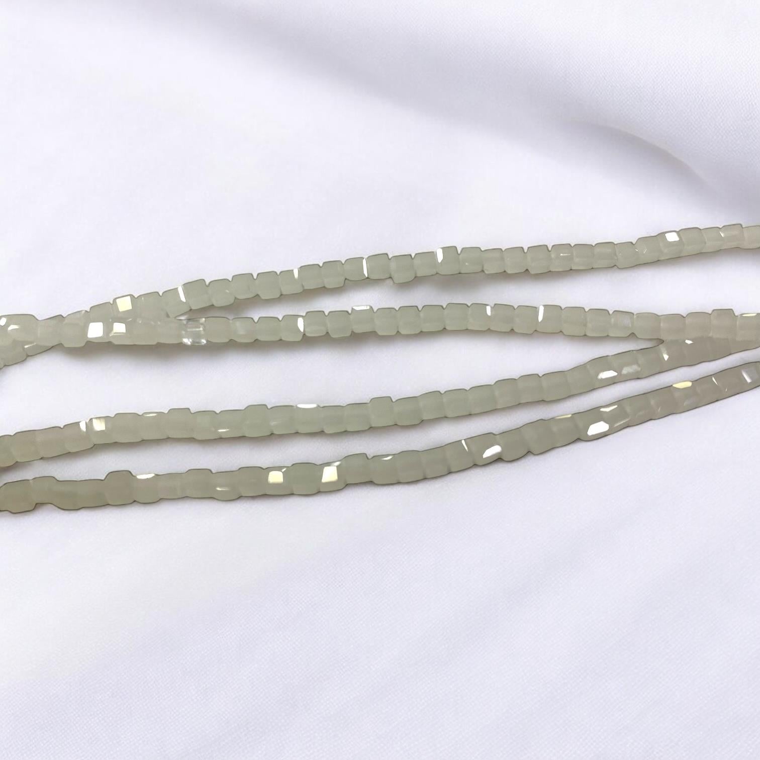 Küp Kristal Dizi Cam Boncuk (2 mm) Opak Beyaz