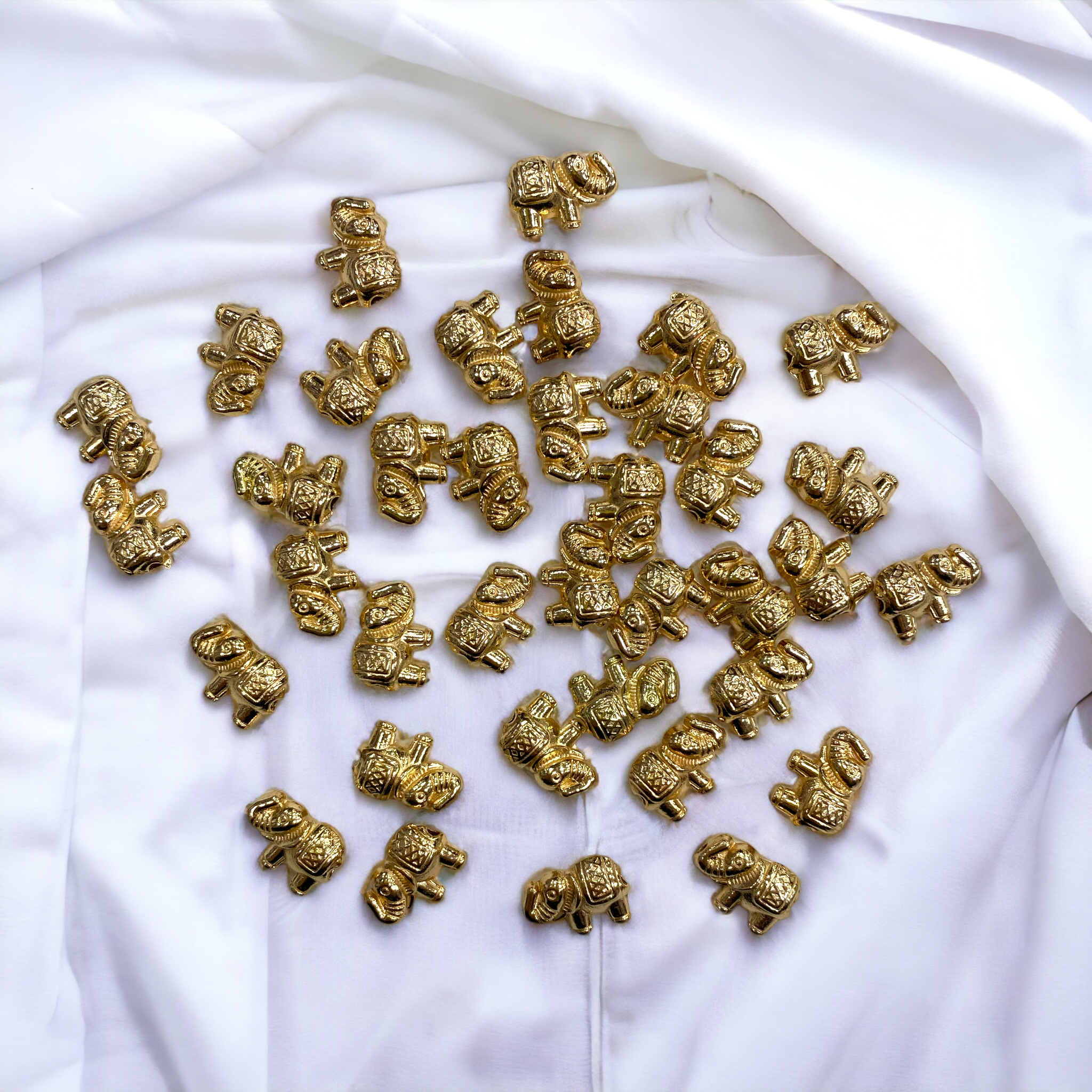 Parlak 24K Fil Model