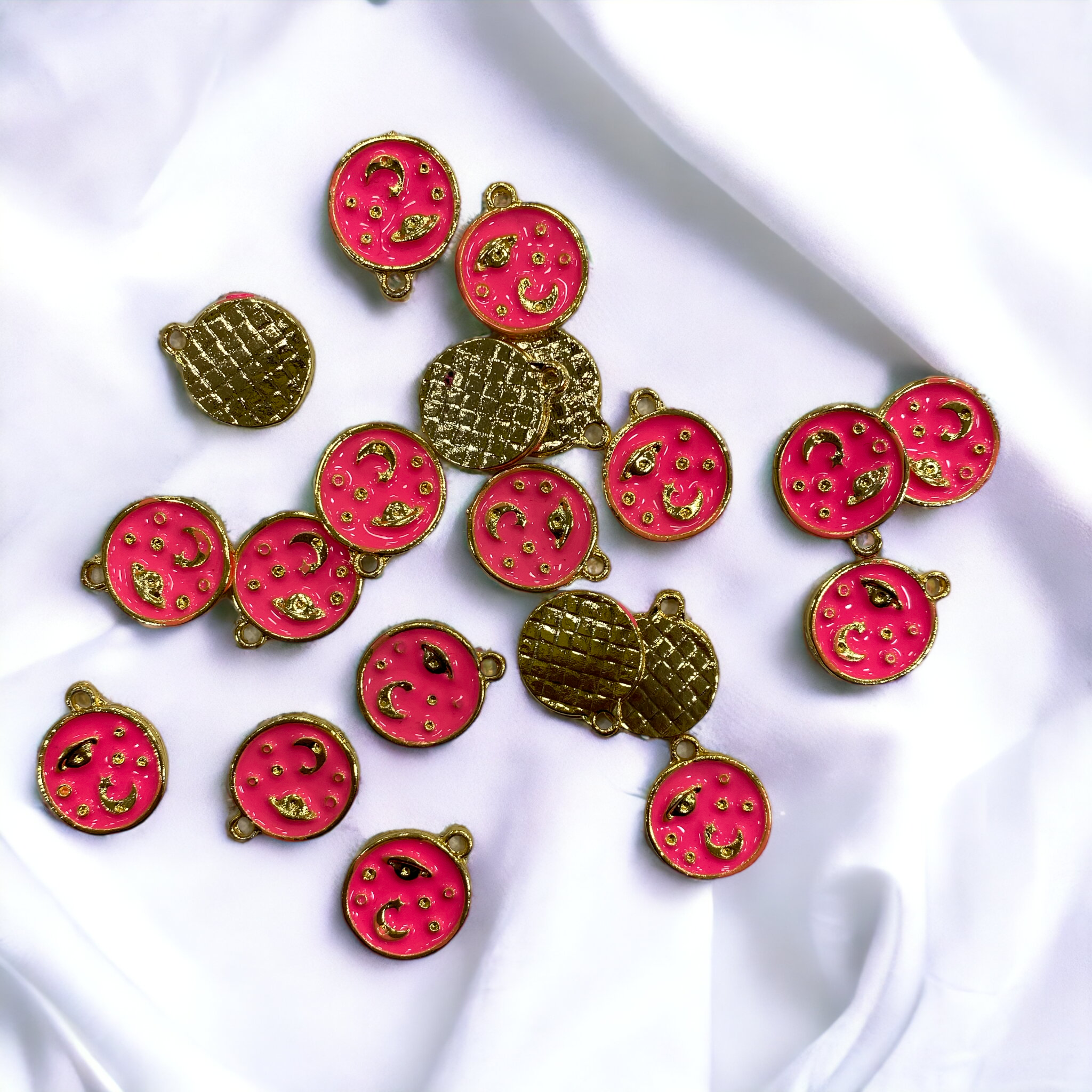 Pembe Kulplu Galaksi