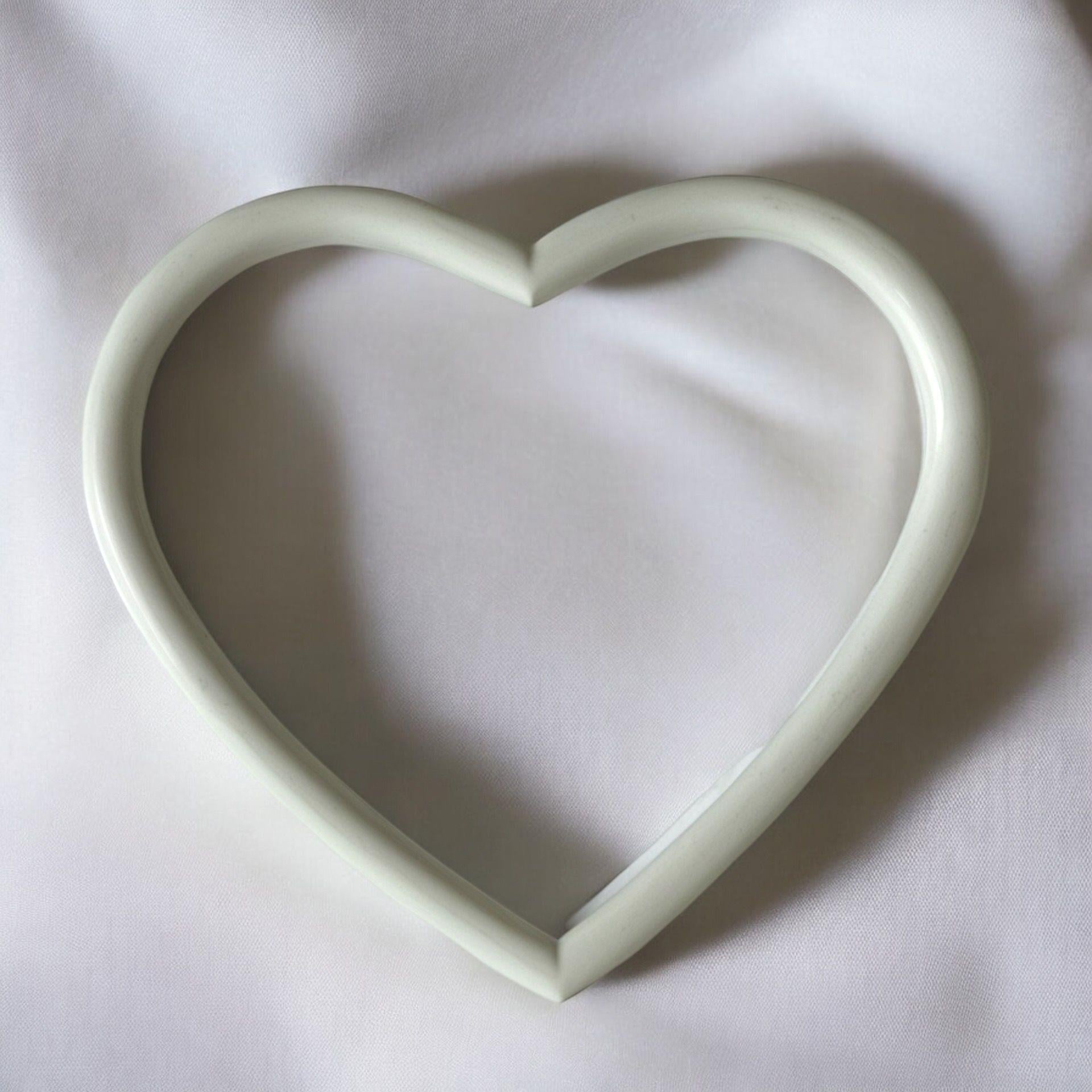 Plastik Makrome Kalp 14 CM