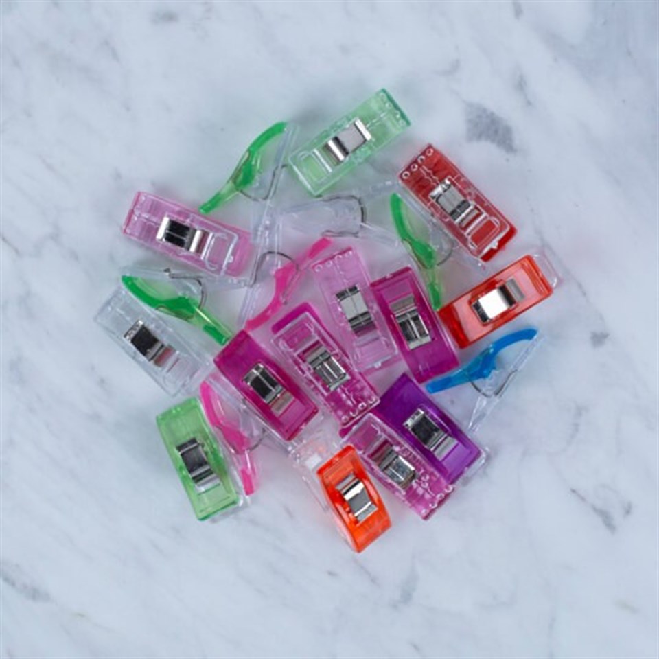 Plastik Renkli Mandallar 