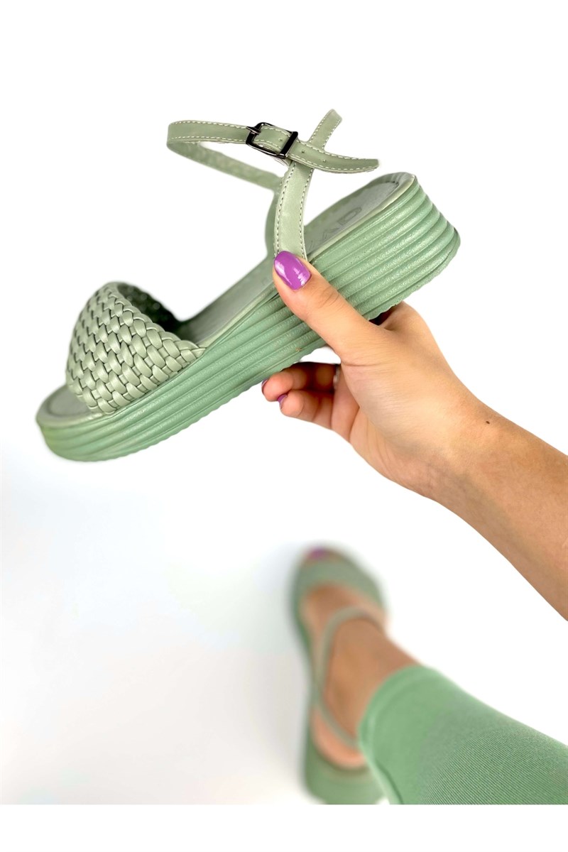 Lively Mind Yeşil Sandalet