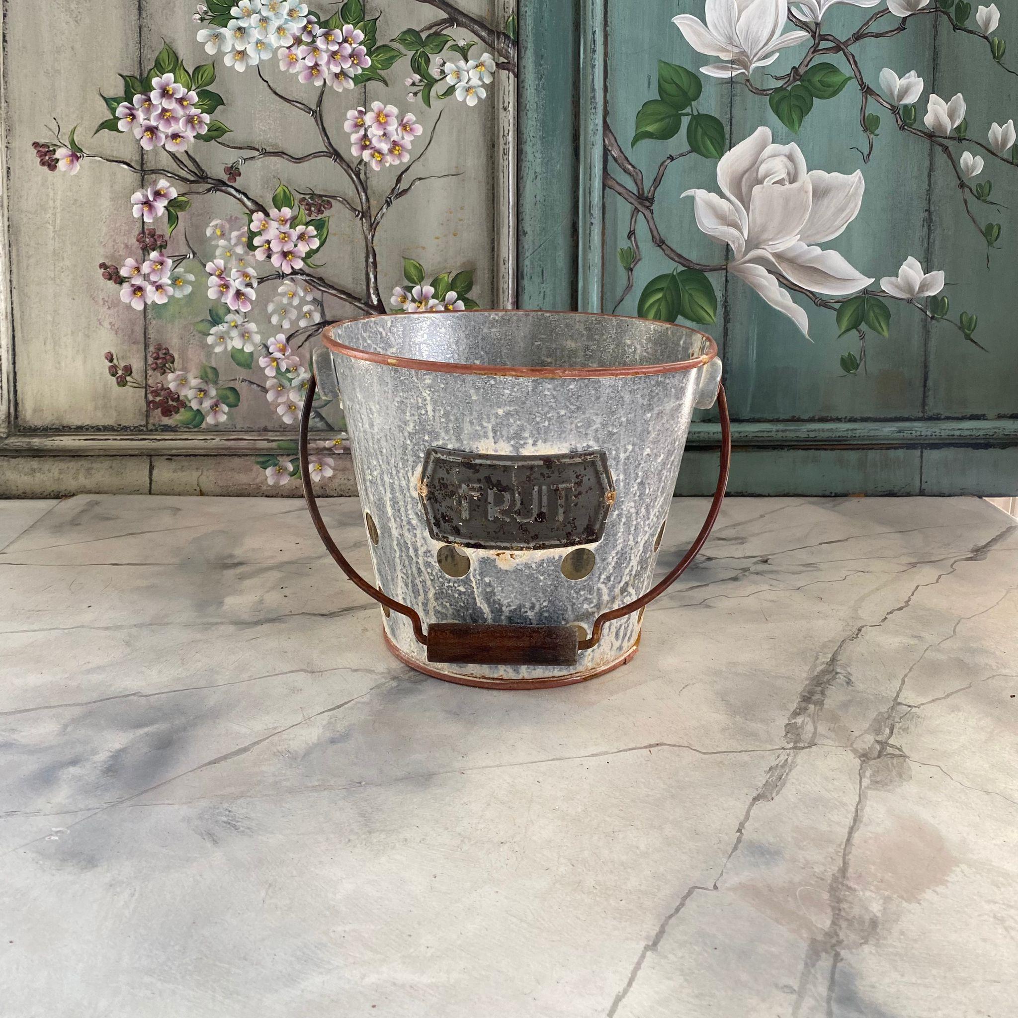 GALVANİZ ESKİTME DELİKLİ KOVA