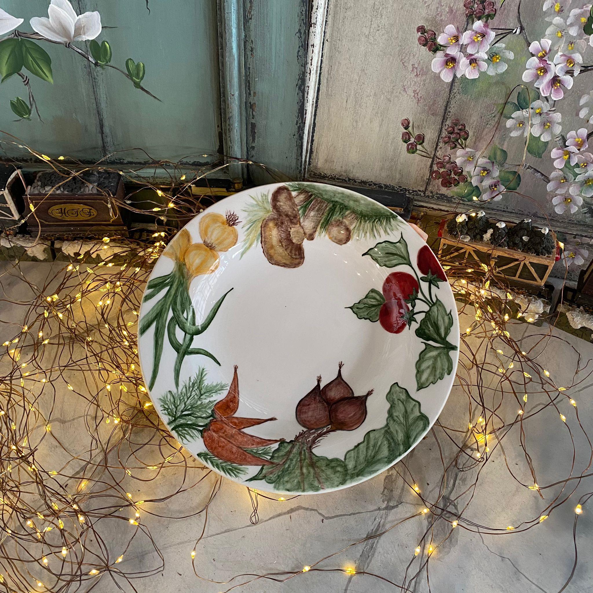 KARIŞIK SEBZELİ ÇİNİ TABAK