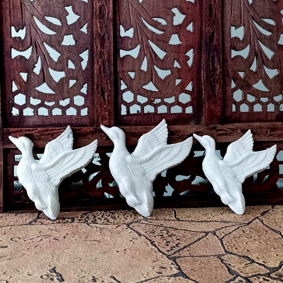 UÇAN ÖRDEKLER CDS 018