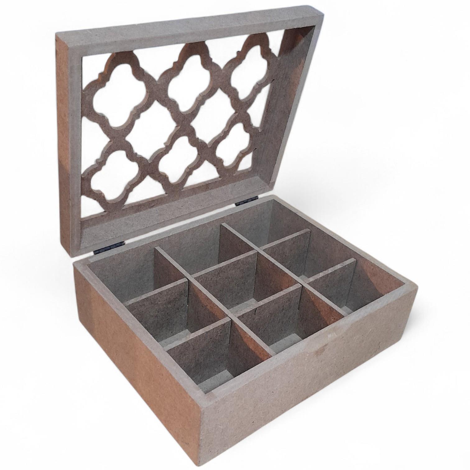 ÜSTÜ BAKLAVALI KUTU