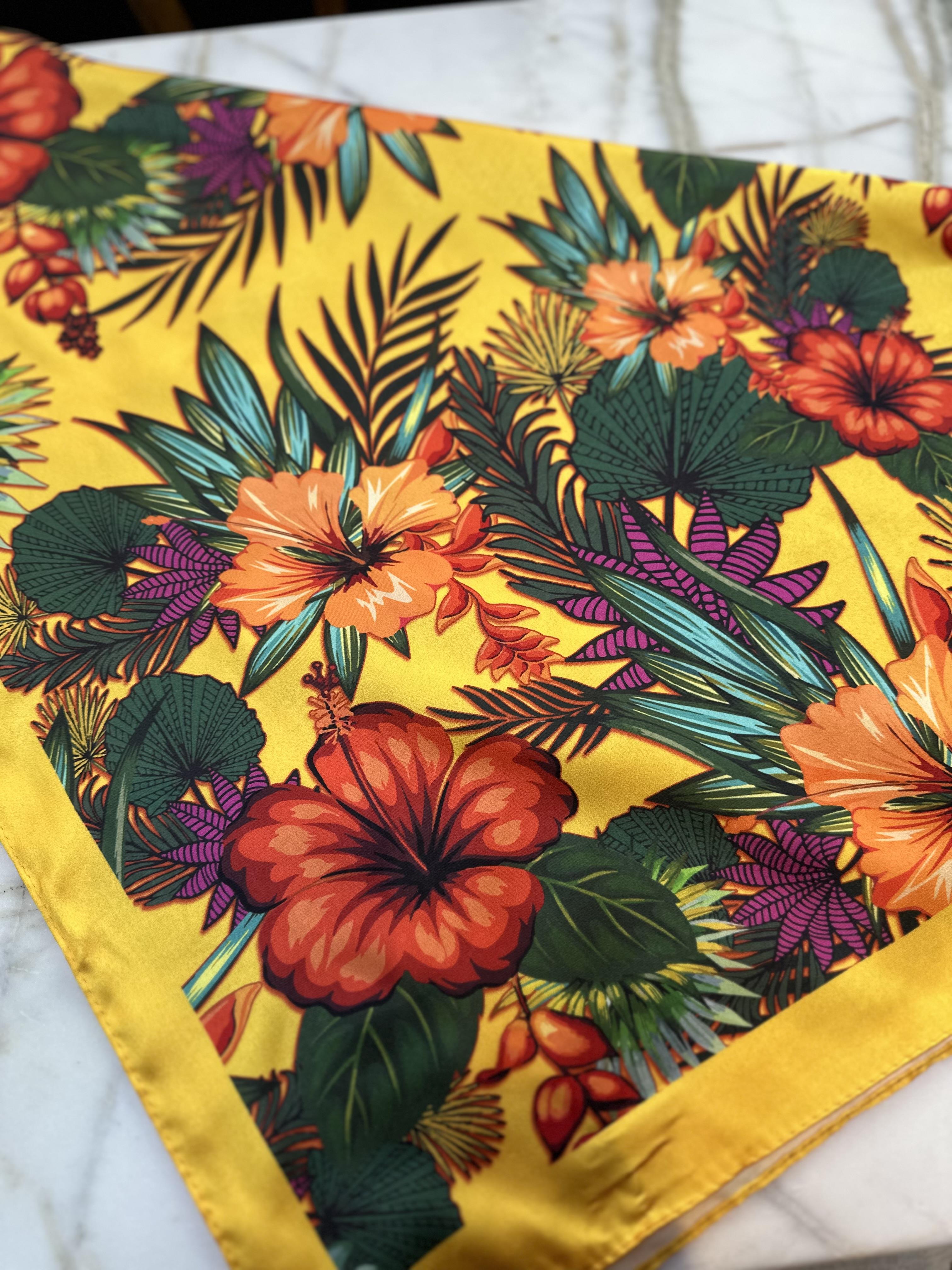 CANLI DESENLİ FULAR