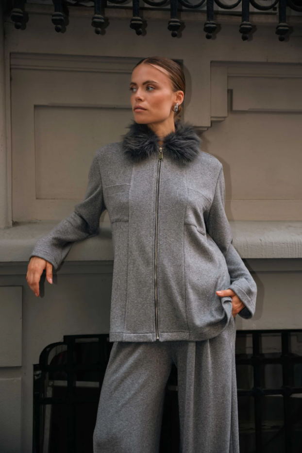 6077 LİSA EXCLUSİVE TAKIM