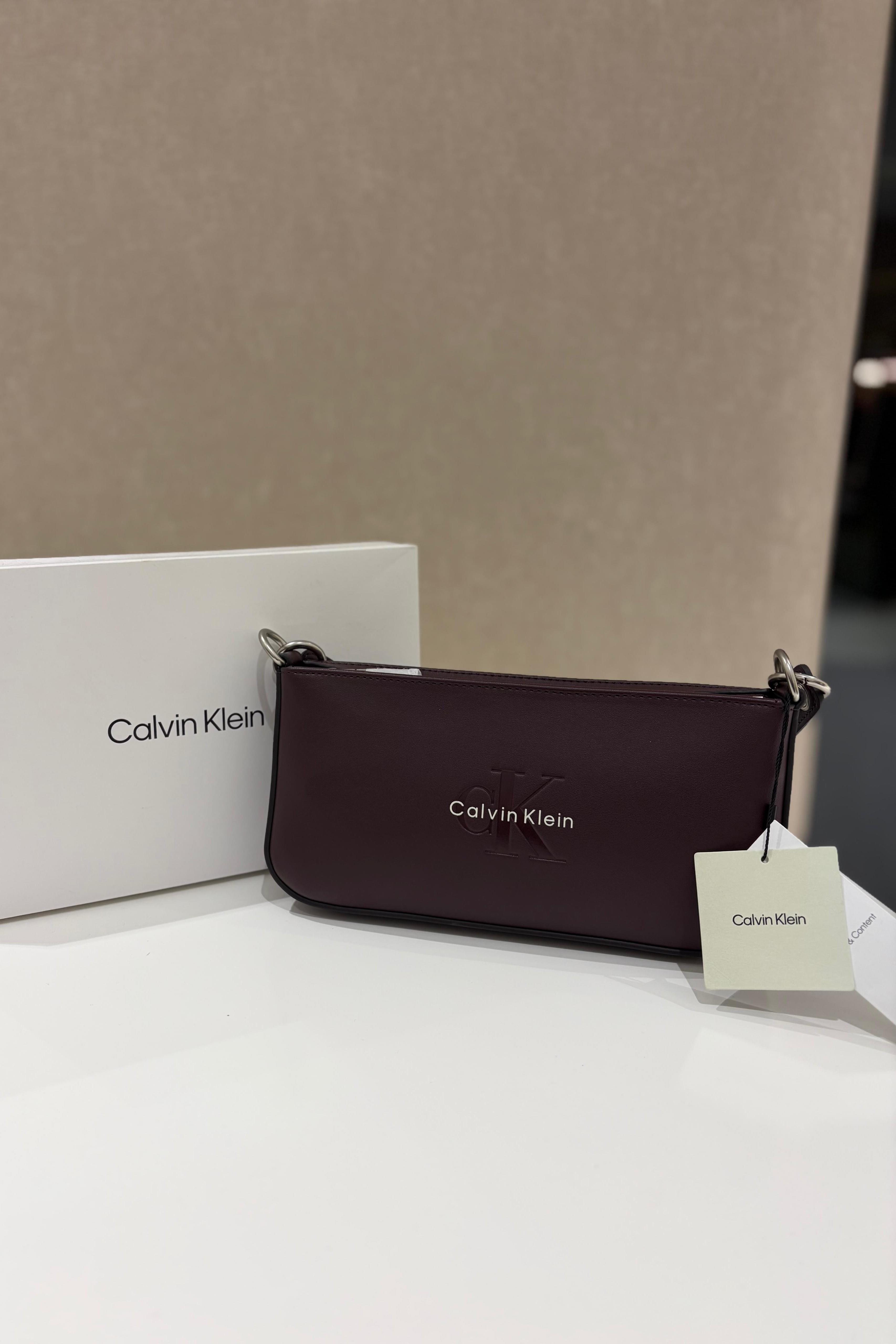 CALVIN KLEIN ÇANTA