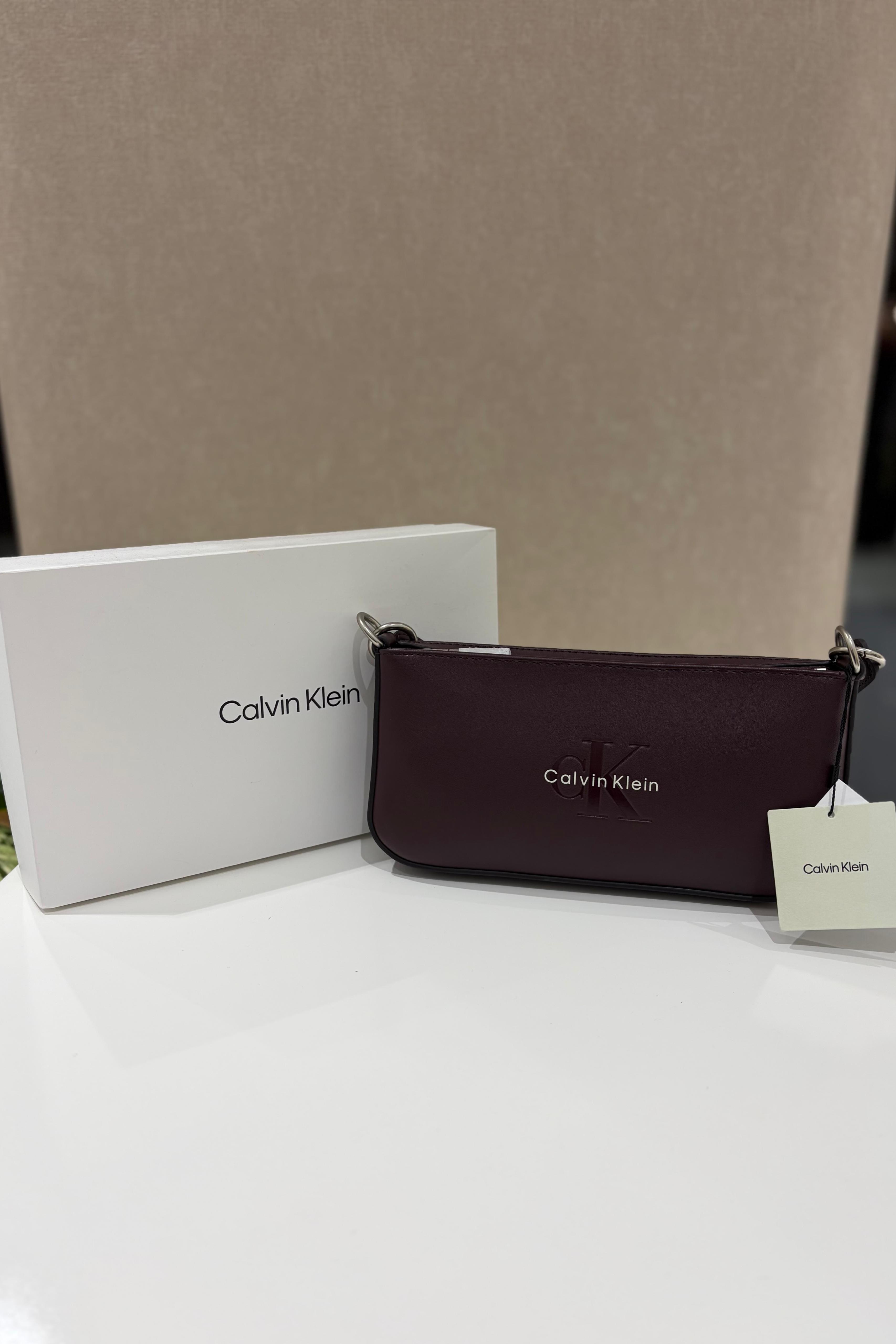 CALVIN KLEIN ÇANTA