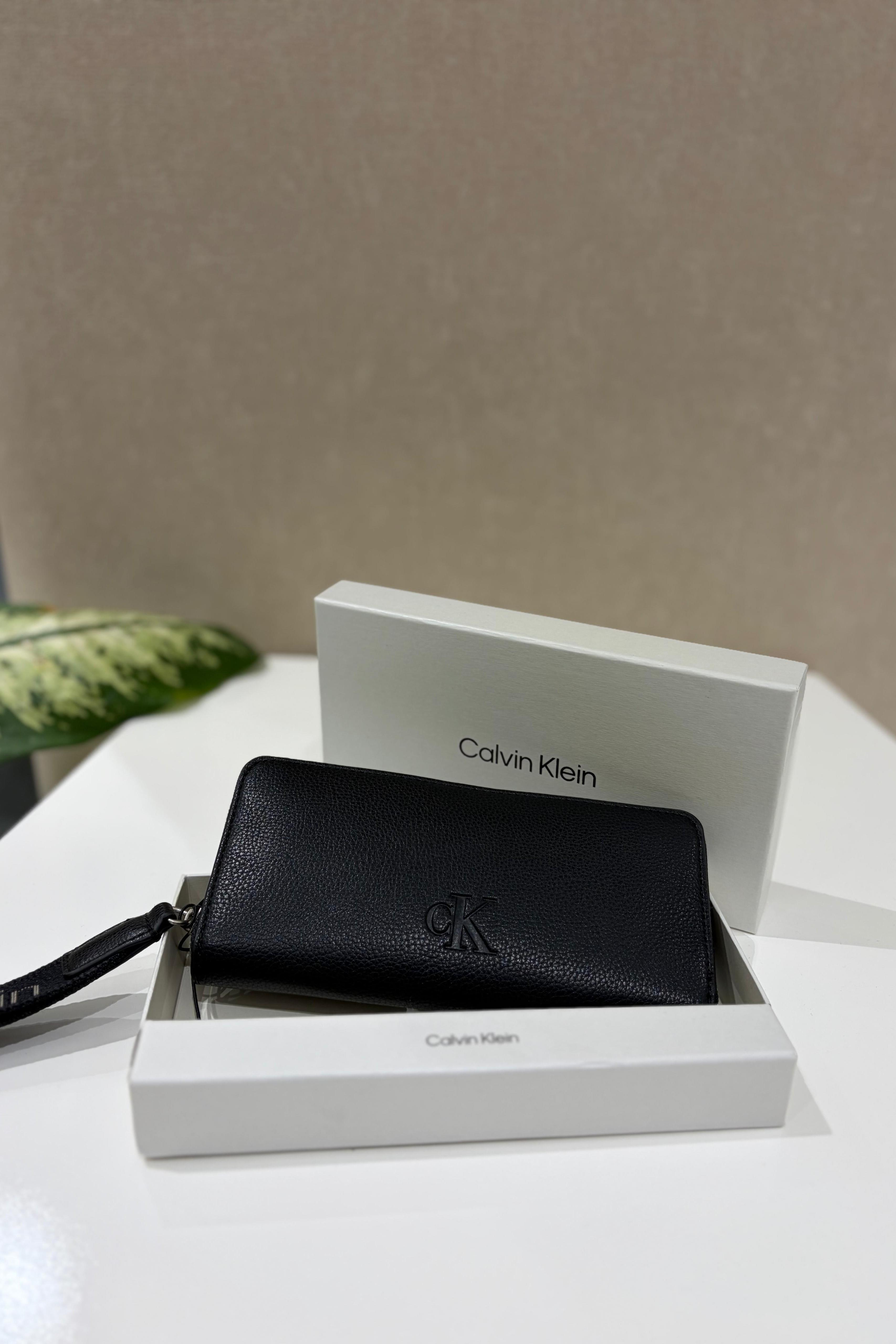 CALVIN KLEIN ÇANTA