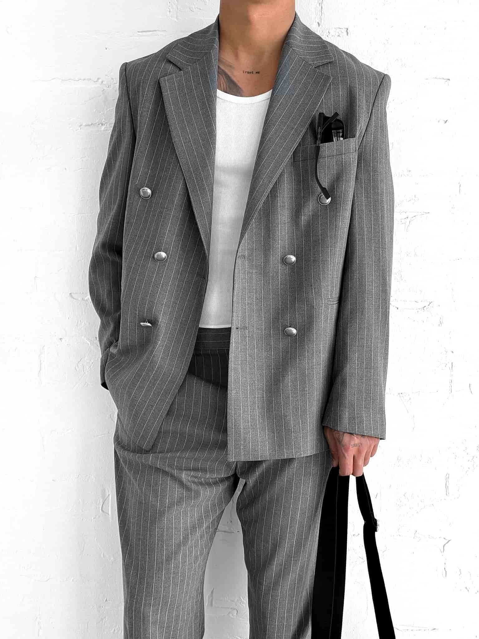 Erkek Çizgili Oversize Kruvaze Takım Elbise Gri