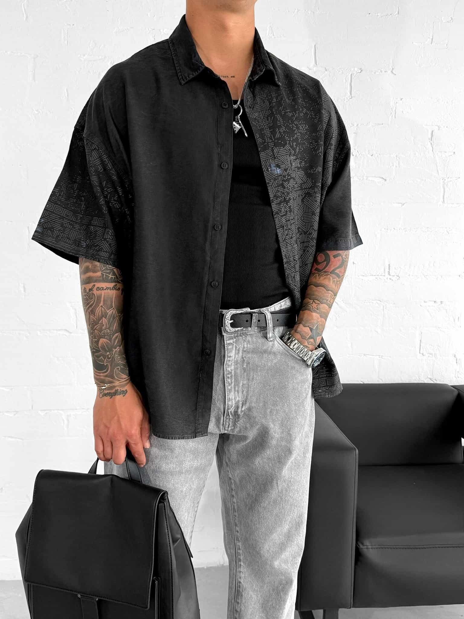 Erkek Kısa Kollu Desenli Oversize Gömlek Siyah