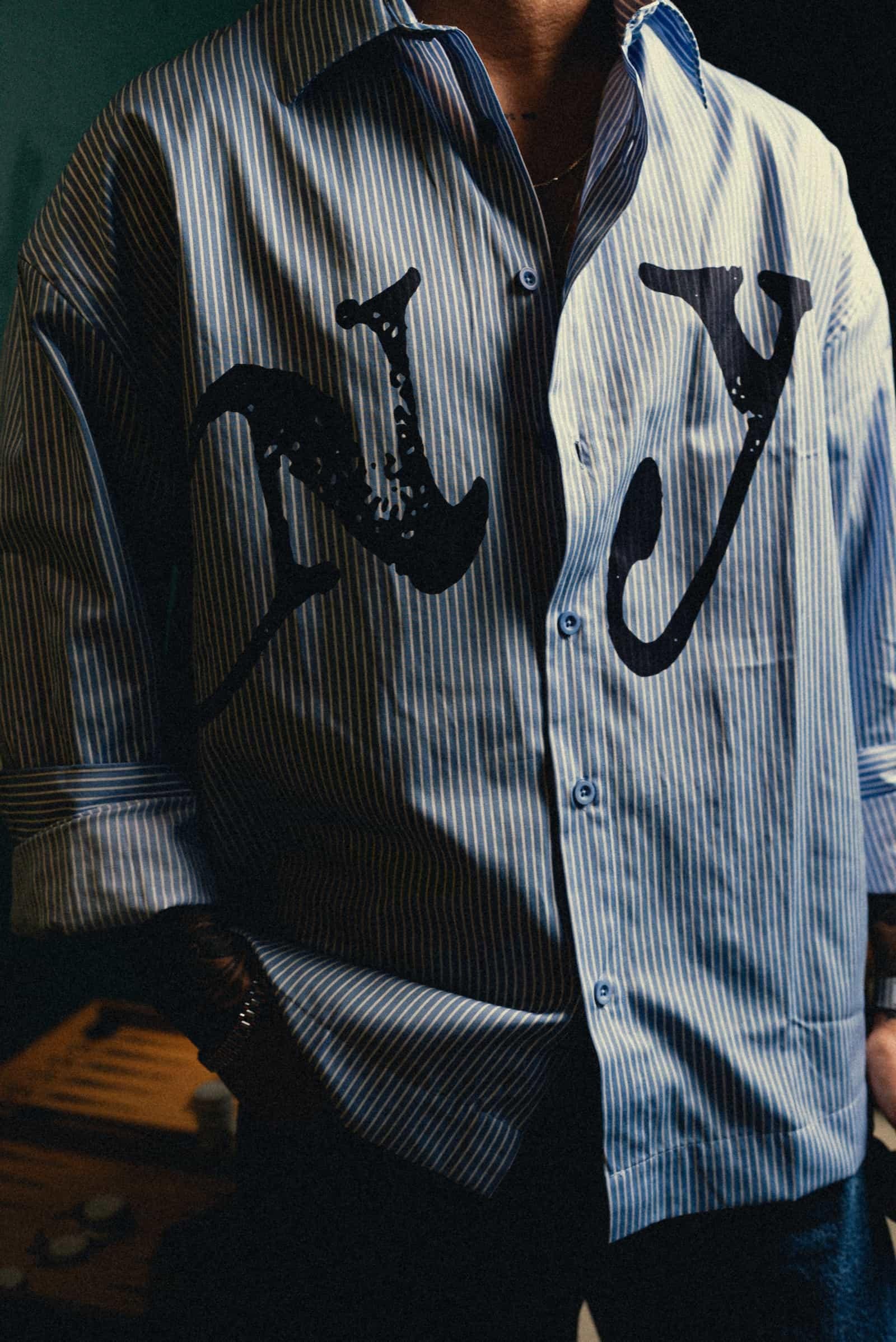 Erkek Oversize Çizgili Baskılı Gömlek Mavi