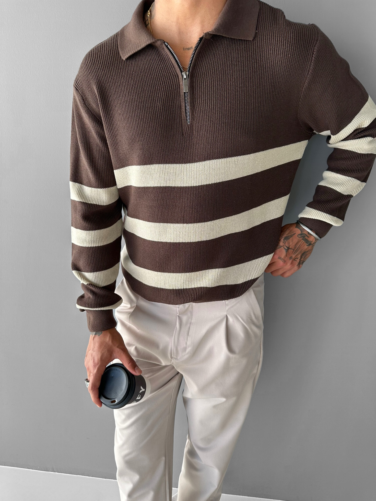 Erkek Oversize Desenli Yarım Fermuarlı Triko Kazak Kahverengi