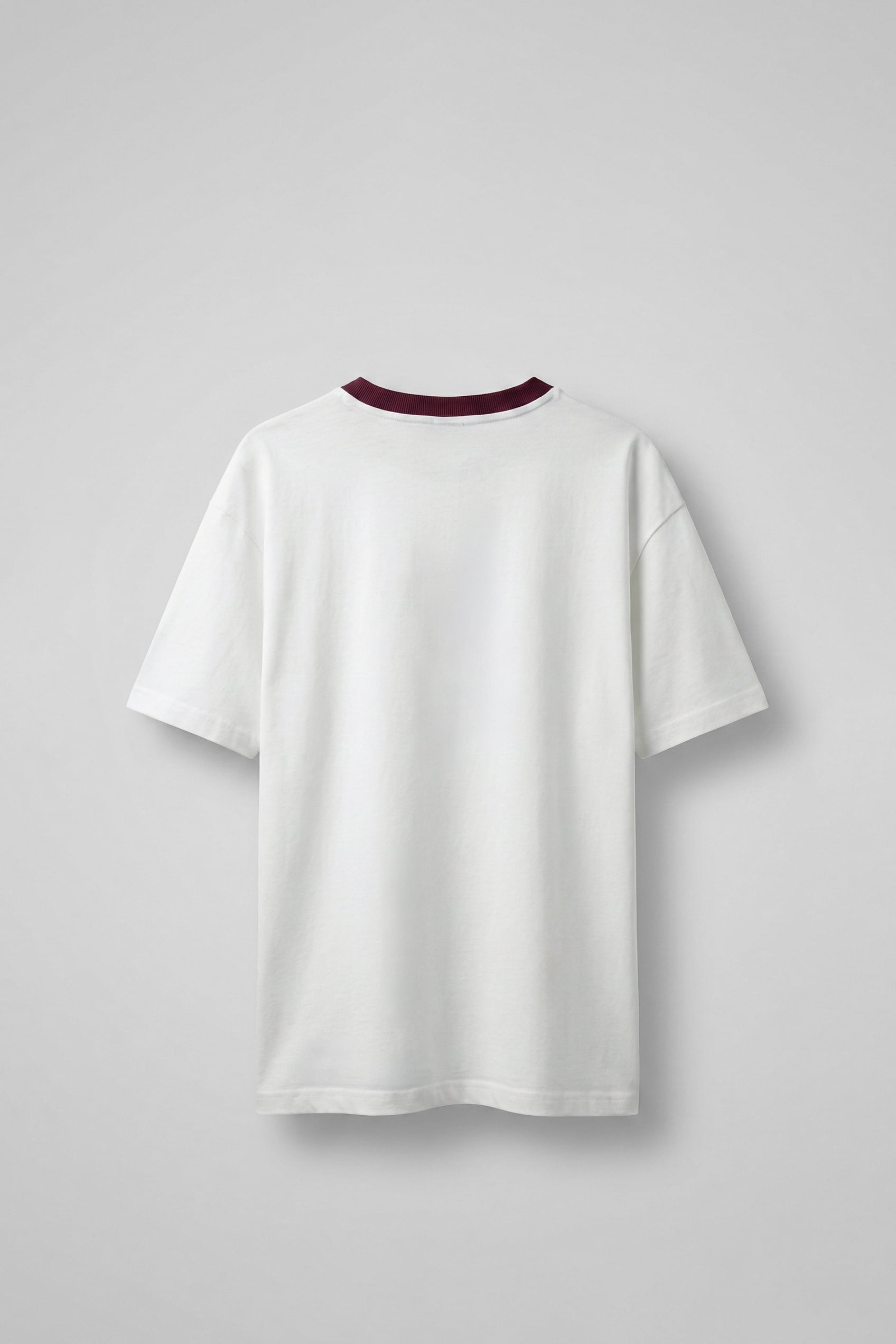 Erkek Oversize Minimal Nakış Detaylı Basic T-Shirt Beyaz / Mürdüm
