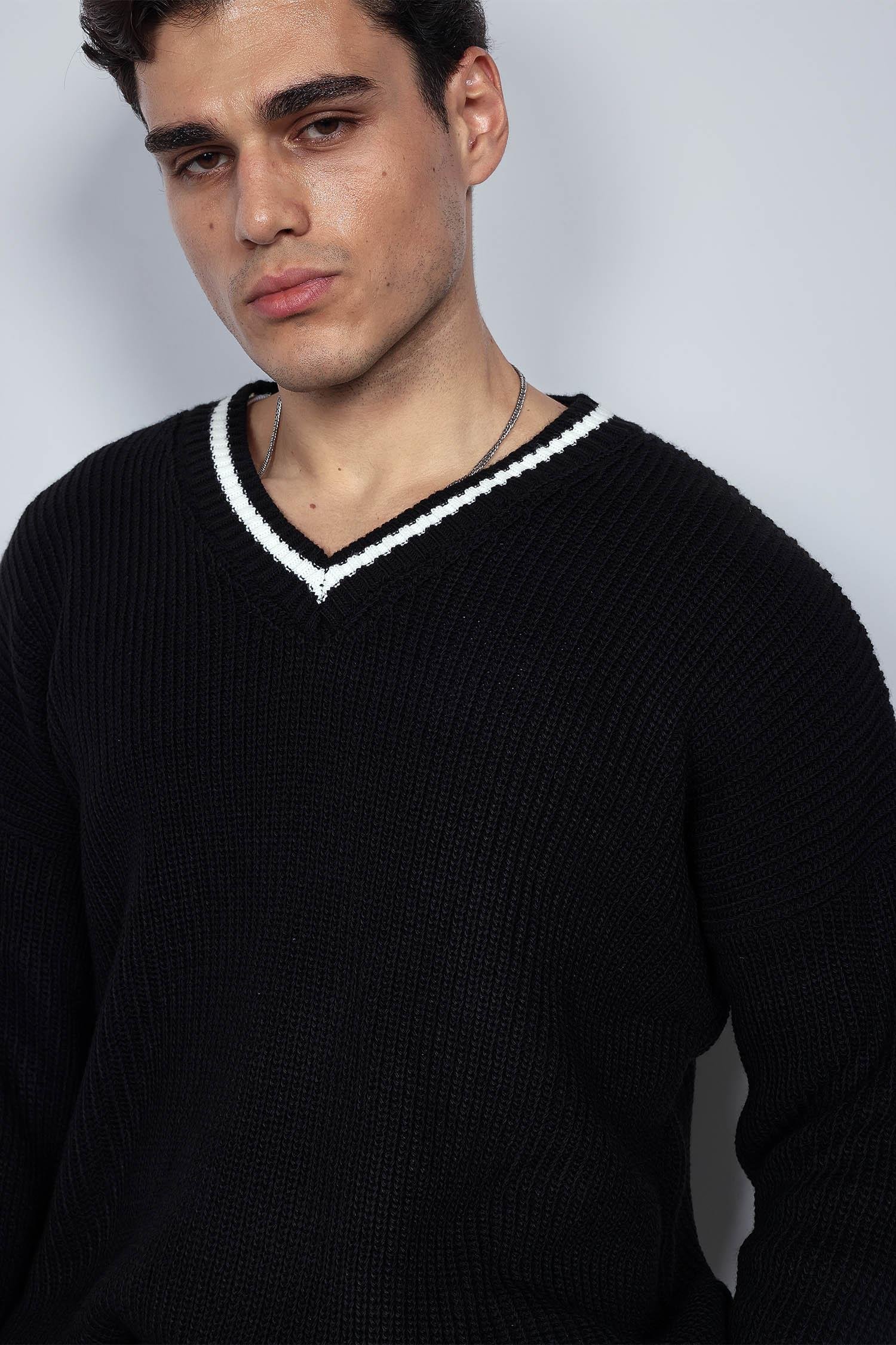 Erkek V Yaka Oversize Kontrast Detaylı Kazak Siyah