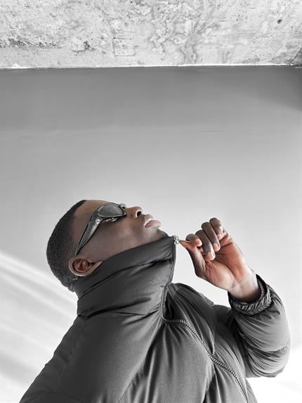 Erkek Dik Yaka Fermuarlı Şişme Mont Siyah