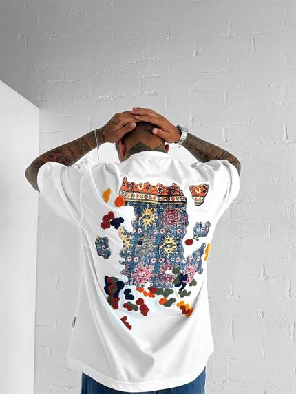 Erkek Arka Kabartmalı Baskılı T-Shırt Beyaz