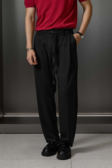 Erkek Baggy Fit Kemer Detaylı Gabardin Kumaş Pantolon Siyah