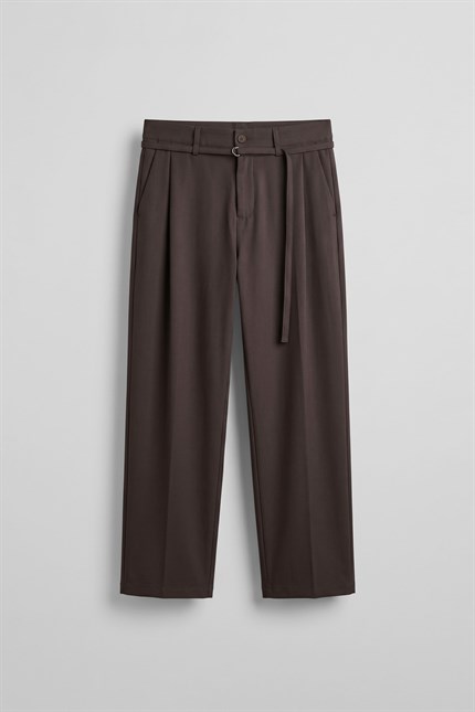 Erkek Baggy Fit Kemer Detaylı Gabardin Kumaş Pantolon Koyu Kahve