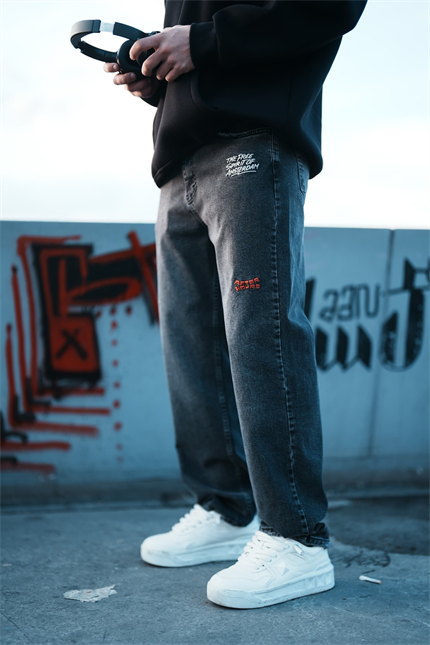 Erkek Baggy Fit Nakışlı Frayed Jean Pantolon Siyah